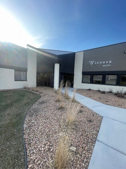 7615 Golden Triangle Dr, Eden Prairie, MN à louer - Photo de l’immeuble – Image 1 sur 9