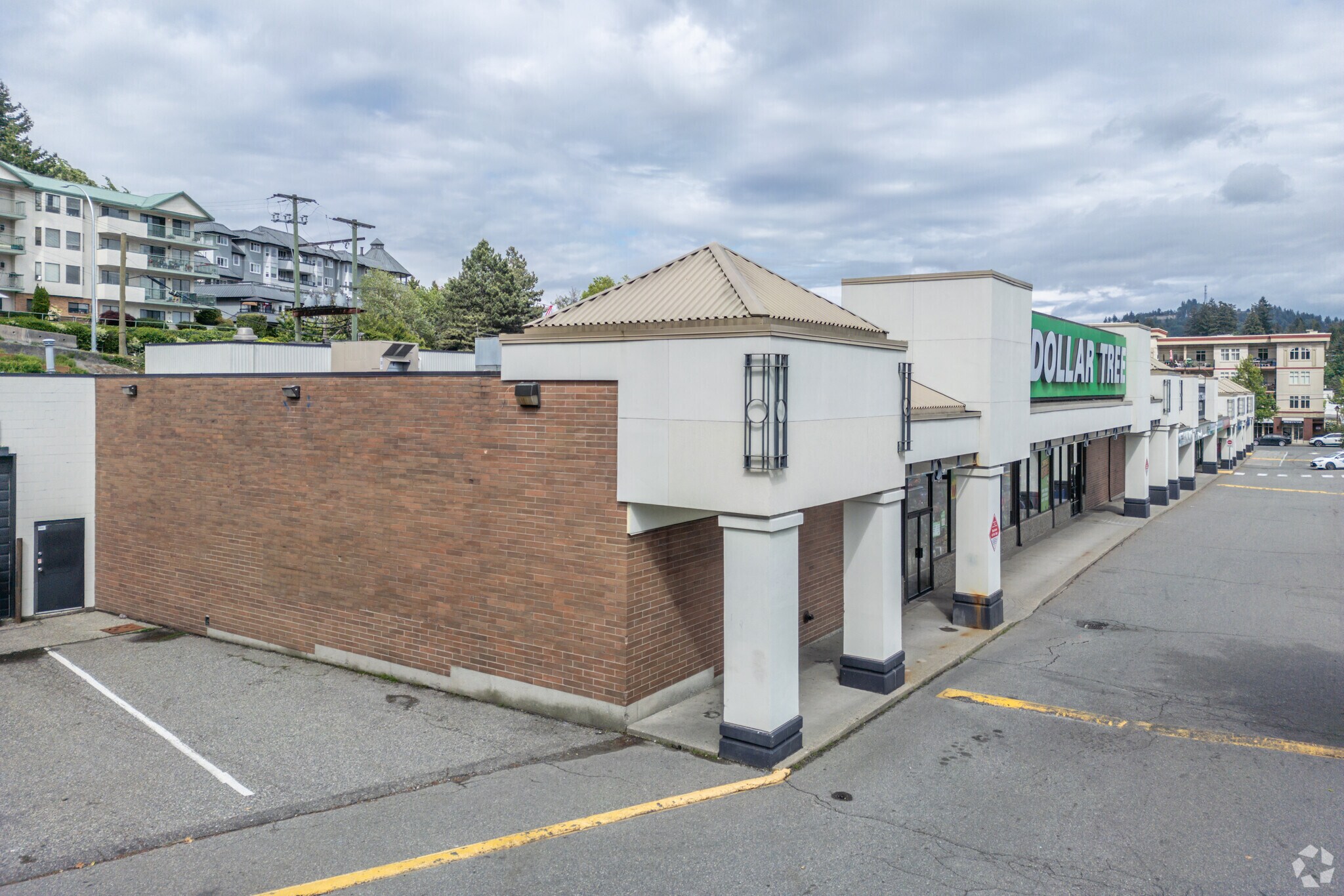 33655 Essendene Ave, Abbotsford, BC à vendre Photo principale– Image 1 sur 4