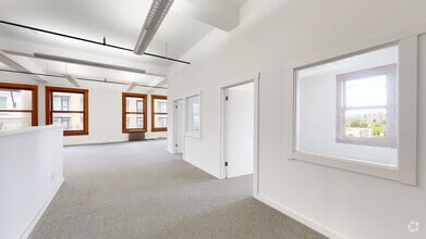 600-610 16th St, Oakland, CA à louer Numérisation 3D Matterport– Image 1 sur 5