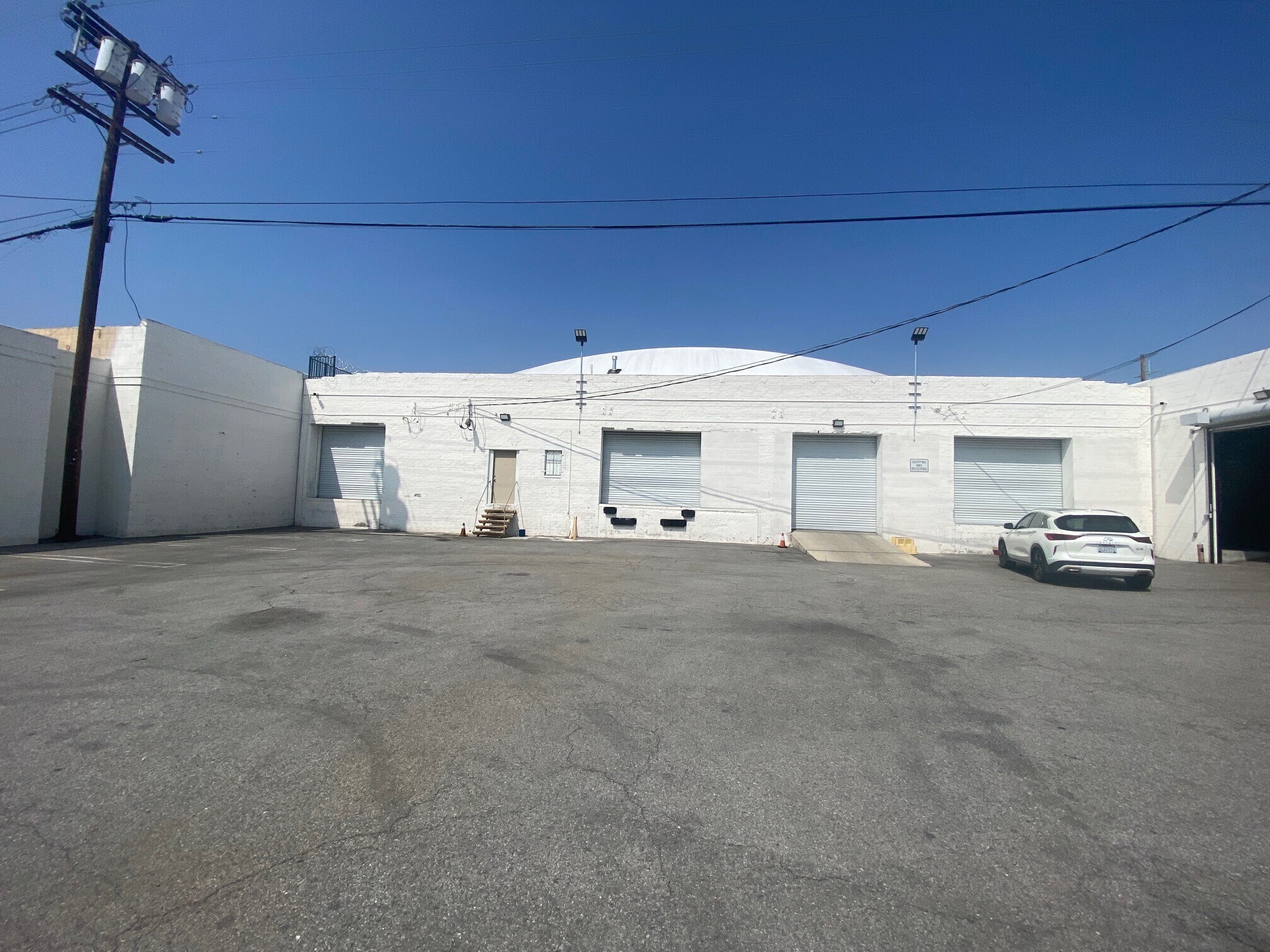 10487 San Fernando Rd, Pacoima, CA à louer Photo principale– Image 1 sur 7