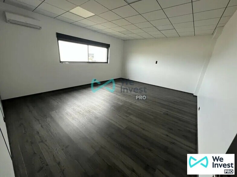 Bureau dans Bétheny à louer - Photo de l’immeuble – Image 2 sur 7