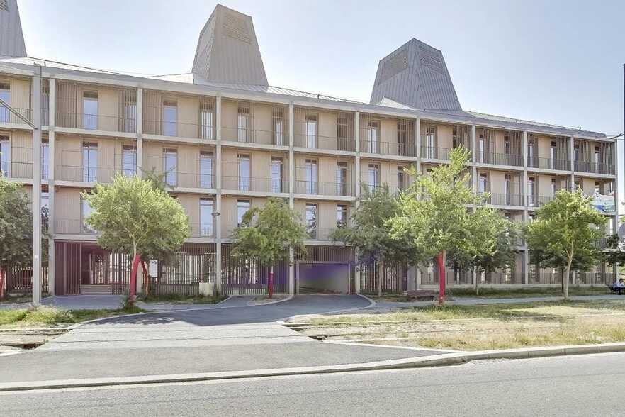 Bureau dans Bordeaux à louer - Photo de l’immeuble – Image 1 sur 11