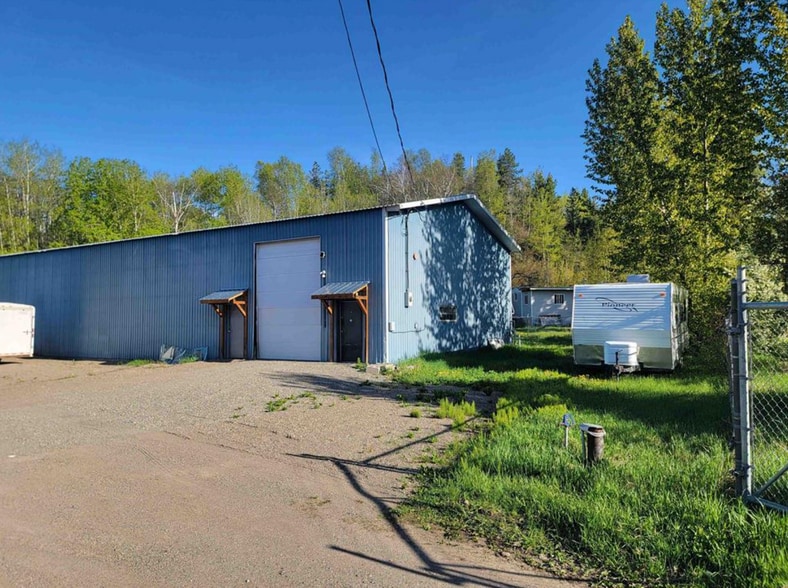 3505 Pierreroy Rd, Prince George, BC à louer - Photo de l’immeuble – Image 2 sur 6