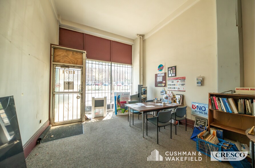 1867 Prospect Ave E, Cleveland, OH à louer - Photo de l’immeuble – Image 3 sur 4