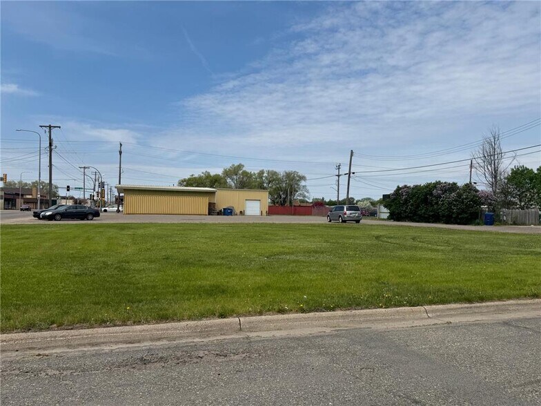 625 Saint Germain St E, Saint Cloud, MN à vendre - Photo de l’immeuble – Image 3 sur 10