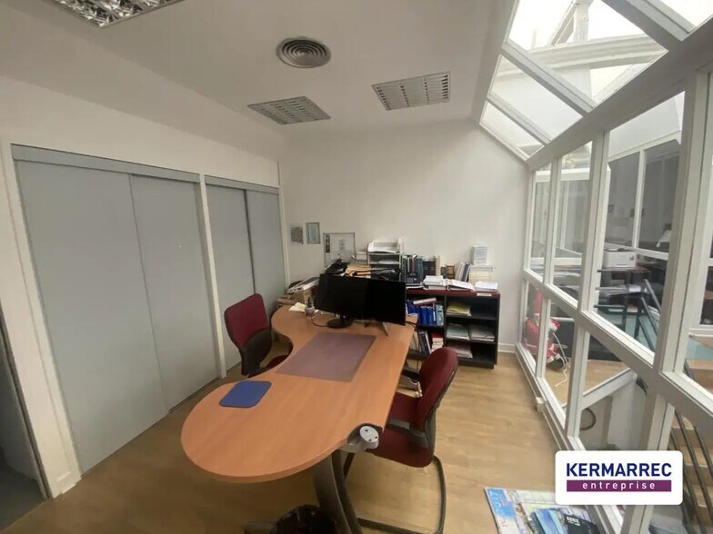 Bureau dans Rennes à vendre - Photo de l’immeuble – Image 3 sur 9