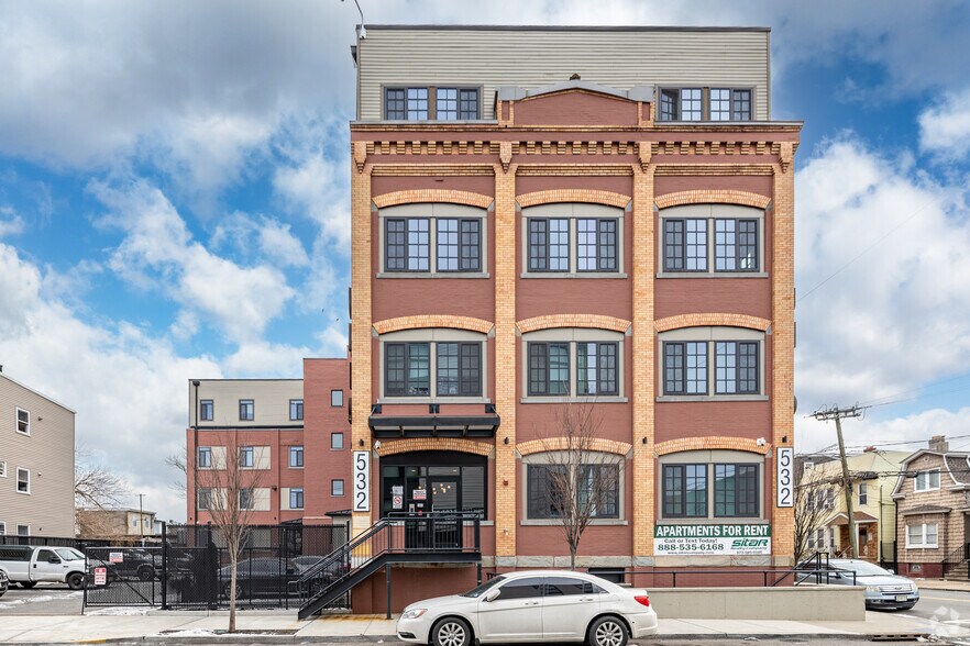 526-532 Mulberry St, Newark, NJ à vendre - Photo de l’immeuble – Image 2 sur 4