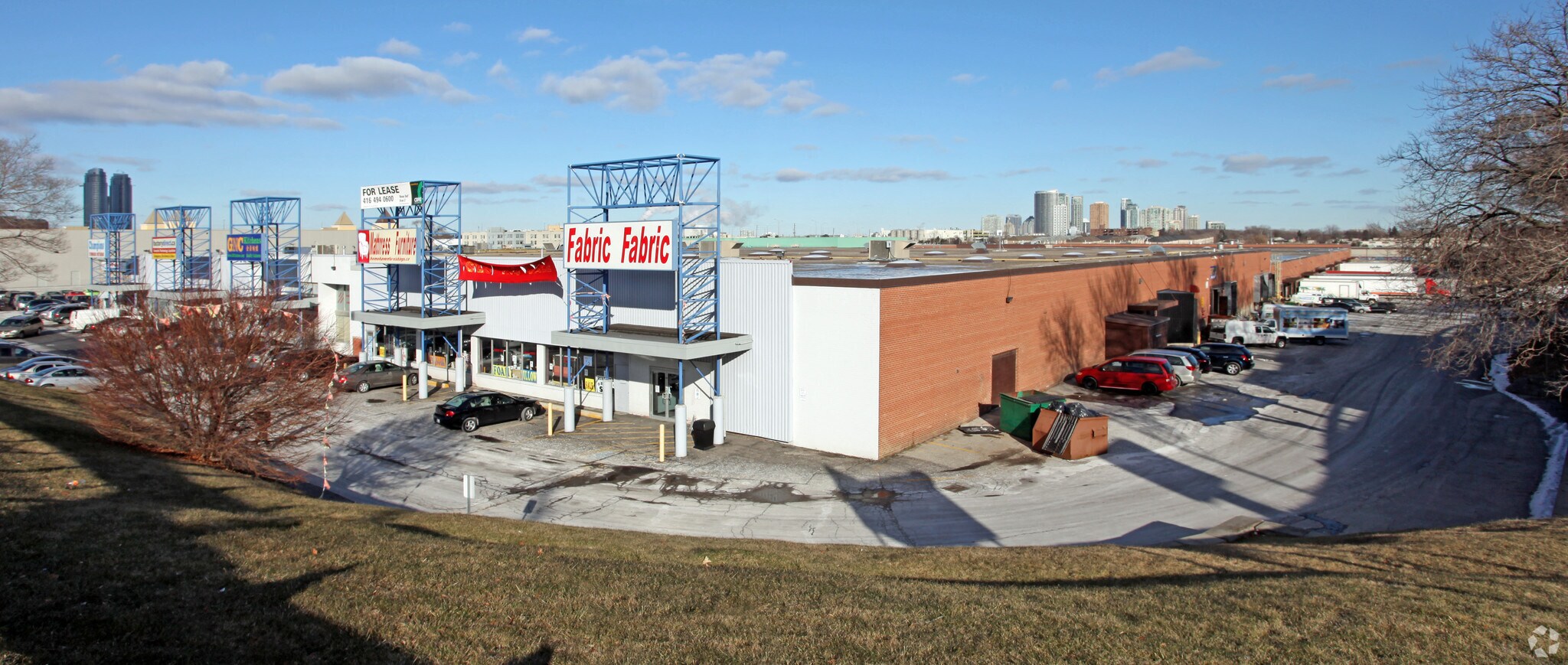 1399 Kennedy Rd, Toronto, ON à louer Photo principale– Image 1 sur 14