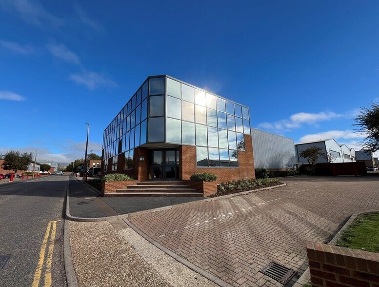 Dolphin Way, Shoreham By Sea à louer - Photo de l’immeuble – Image 2 sur 11