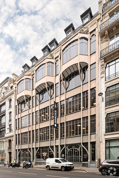 Espace de coworking dans Paris à louer - Photo de l’immeuble – Image 3 sur 7