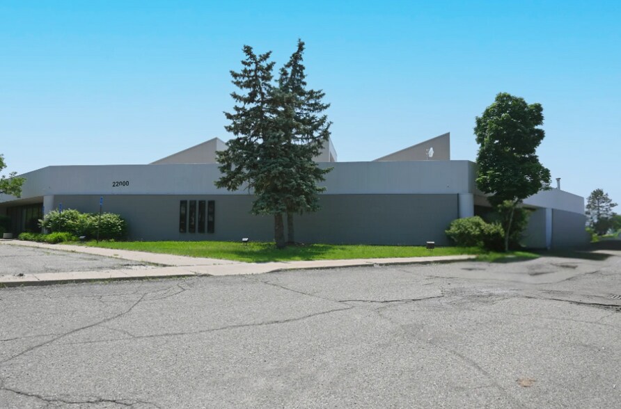 22000 Northwestern Hwy, Southfield, MI à vendre - Photo principale – Image 1 sur 4