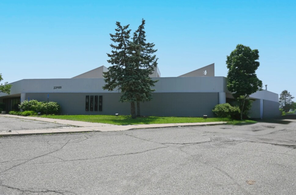22000 Northwestern Hwy, Southfield, MI à vendre Photo principale– Image 1 sur 5