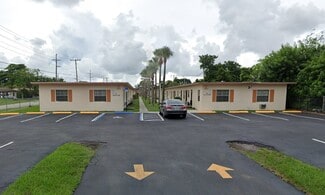 Plus de détails pour 2412 NW 58th St, Miami, FL - Logement à vendre
