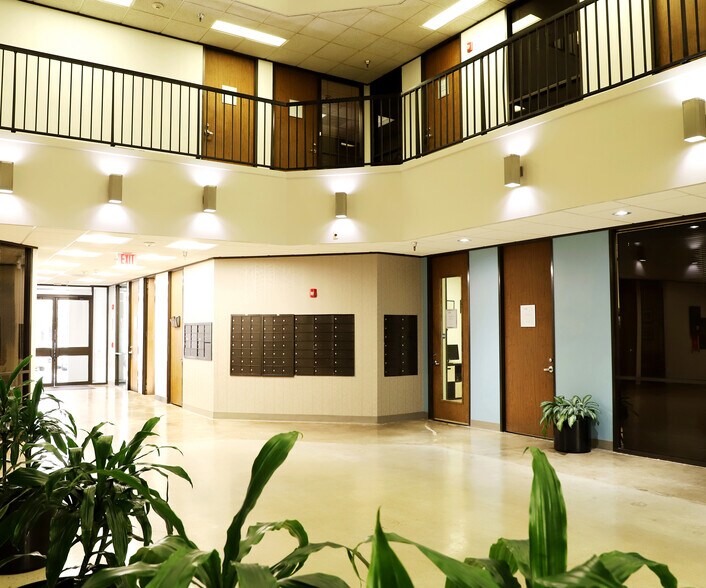 2600 S Loop W, Houston, TX à louer - Hall d’entrée – Image 3 sur 5