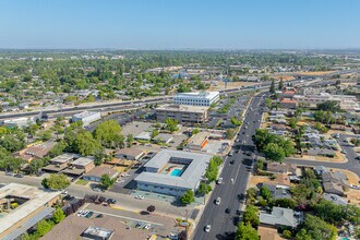 500 Sunrise Ave, Roseville, CA - Vue aérienne vue de carte - Image1