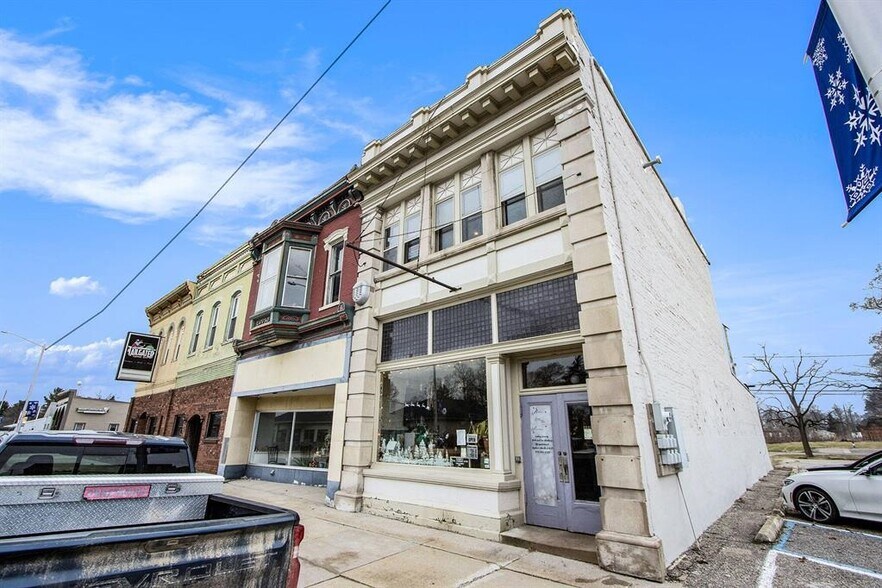 128 Main St, Marcellus, MI à vendre - Photo principale – Image 1 sur 1