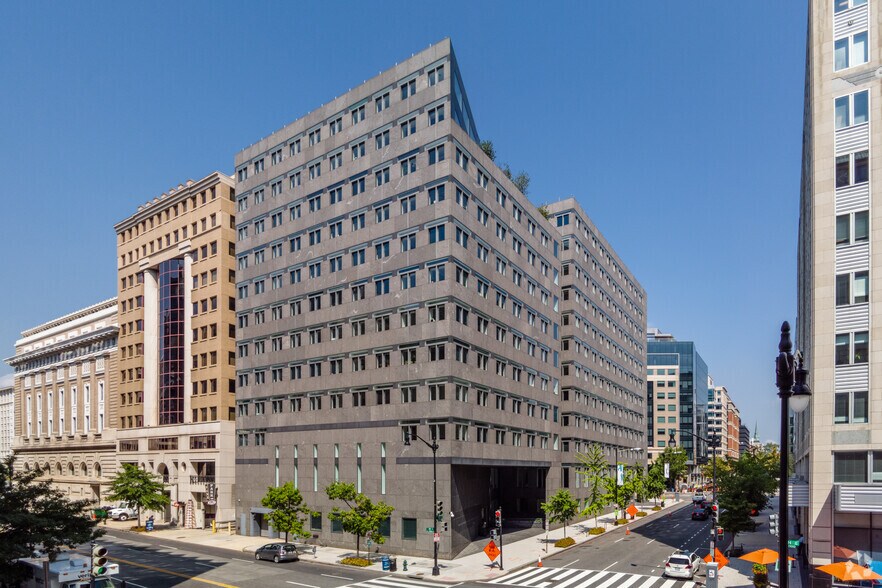1200 New York Ave NW, Washington, DC à louer - Photo de l’immeuble – Image 2 sur 4