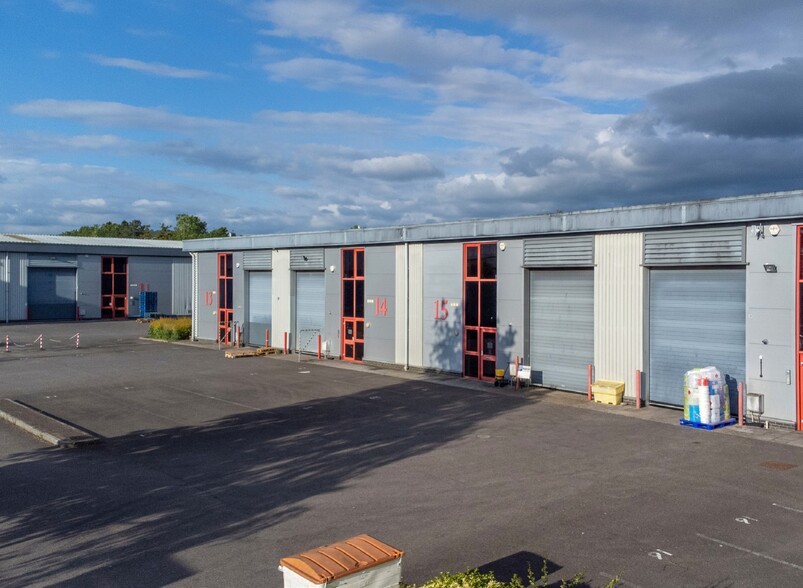 Brunel Ct, Quedgeley à vendre - Photo de l’immeuble – Image 2 sur 5