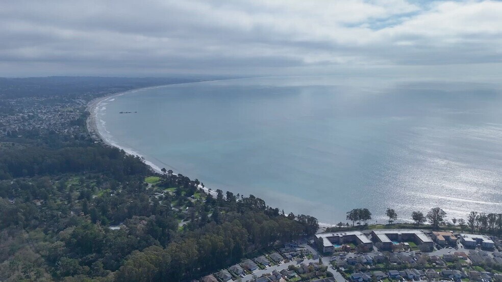 5606 Soquel Dr, Soquel, CA à vendre - Vidéo sur l’annonce professionnelle – Image 2 sur 10