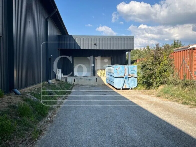 Local d'activités dans Peynier à vendre - Photo de l’immeuble – Image 2 sur 13