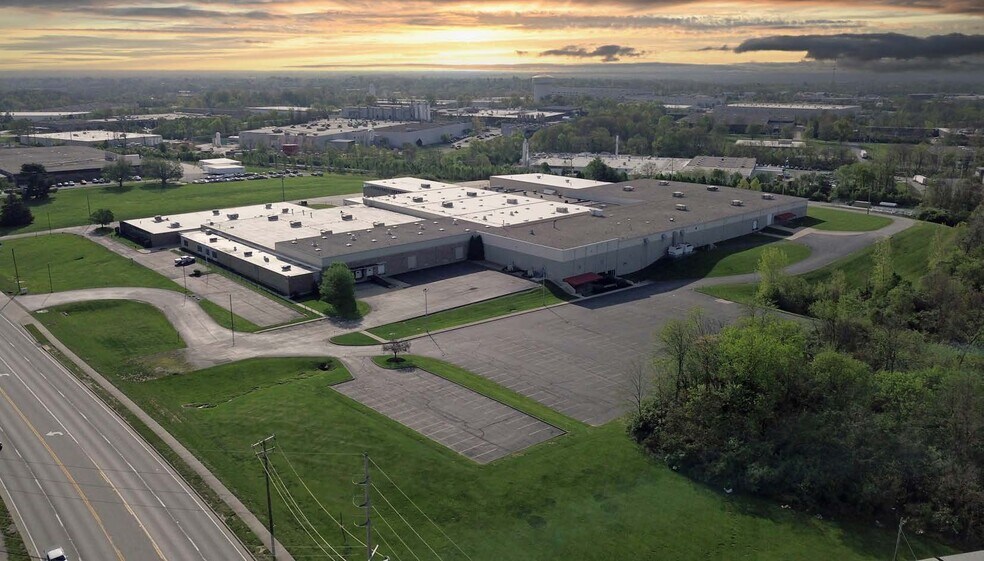 7375 Industrial Rd, Florence, KY à vendre - Photo de l’immeuble – Image 1 sur 13