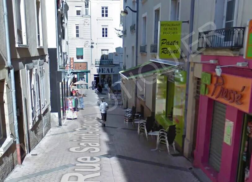 Local commercial dans Angers à vendre - Photo de l’immeuble – Image 2 sur 4