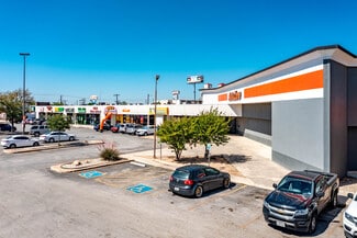 Plus de détails pour 8515-8611 Perrin Beitel Rd, San Antonio, TX - Local commercial à louer
