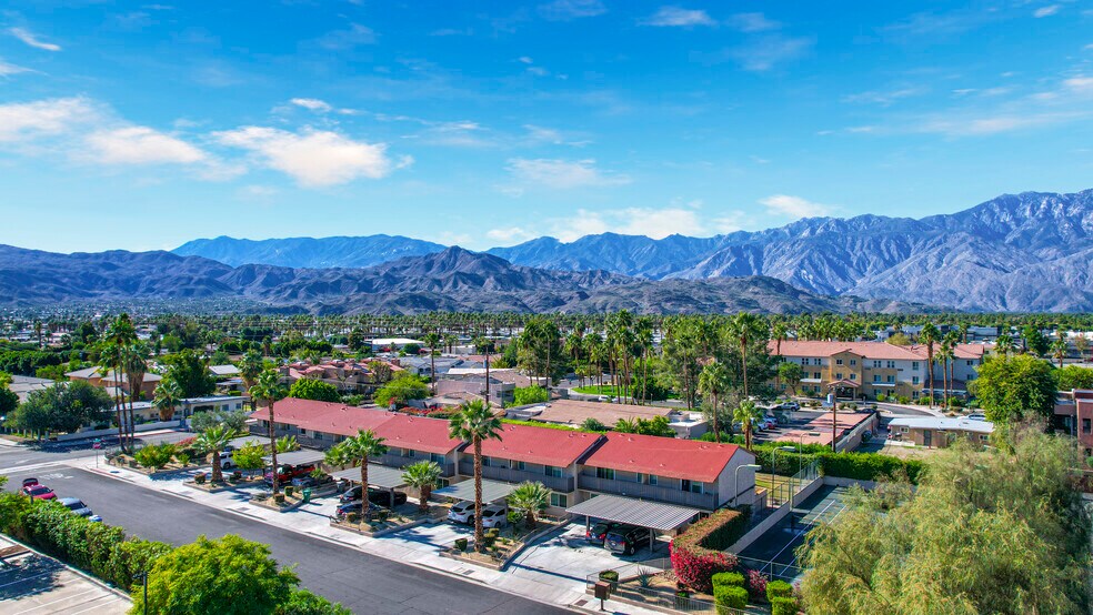 69180 Victoria Dr, Cathedral City, CA à vendre - Photo de l’immeuble – Image 2 sur 16