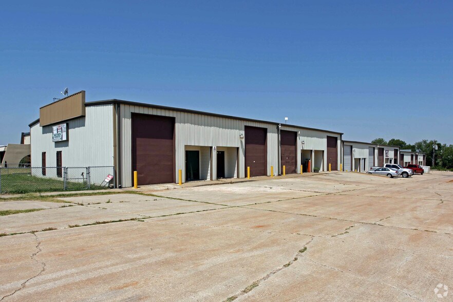 1917 Atchison Dr, Norman, OK à louer - Photo de l’immeuble – Image 1 sur 4