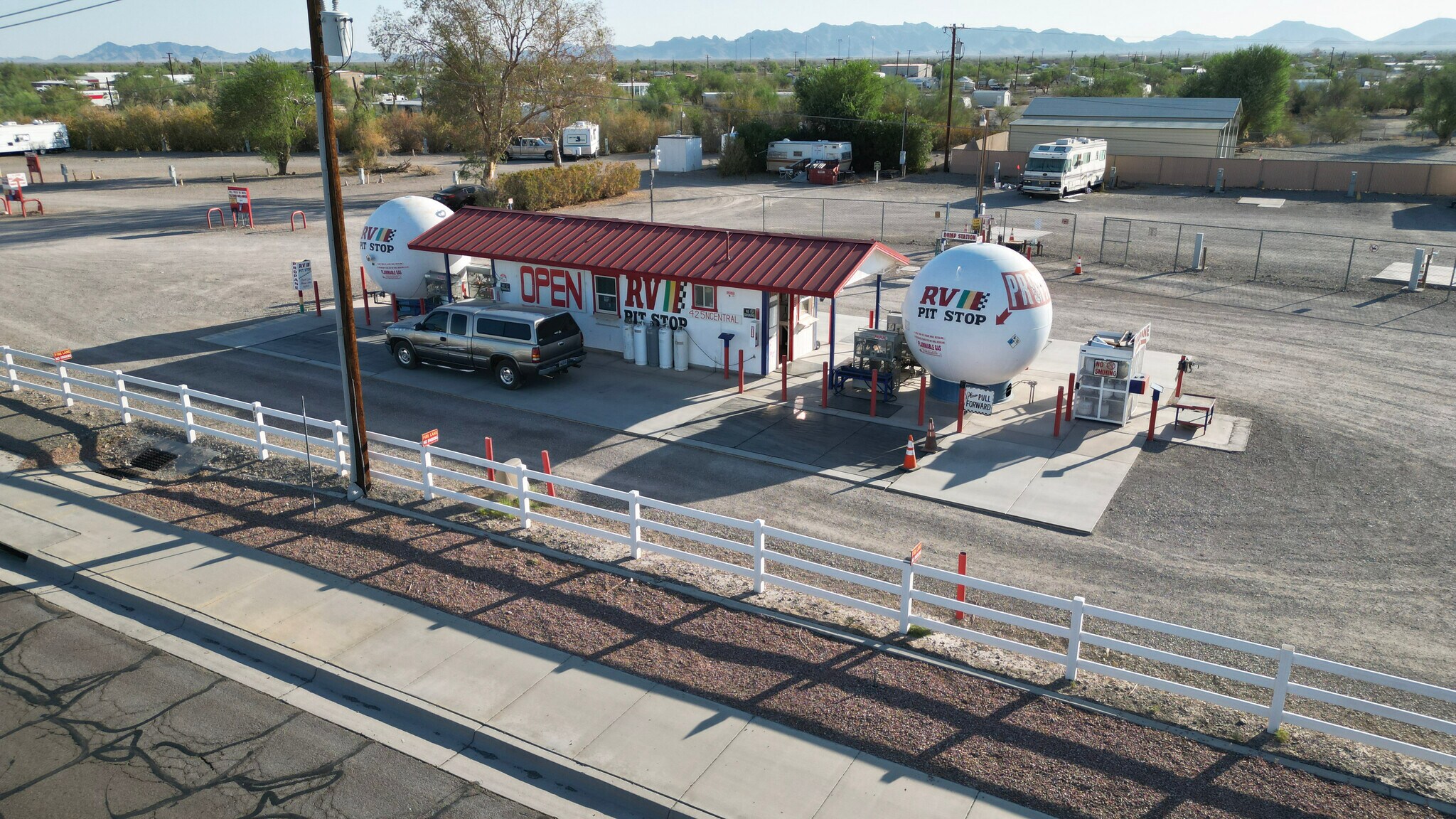 425 N Central Blvd, Quartzsite, AZ à vendre Photo principale– Image 1 sur 48