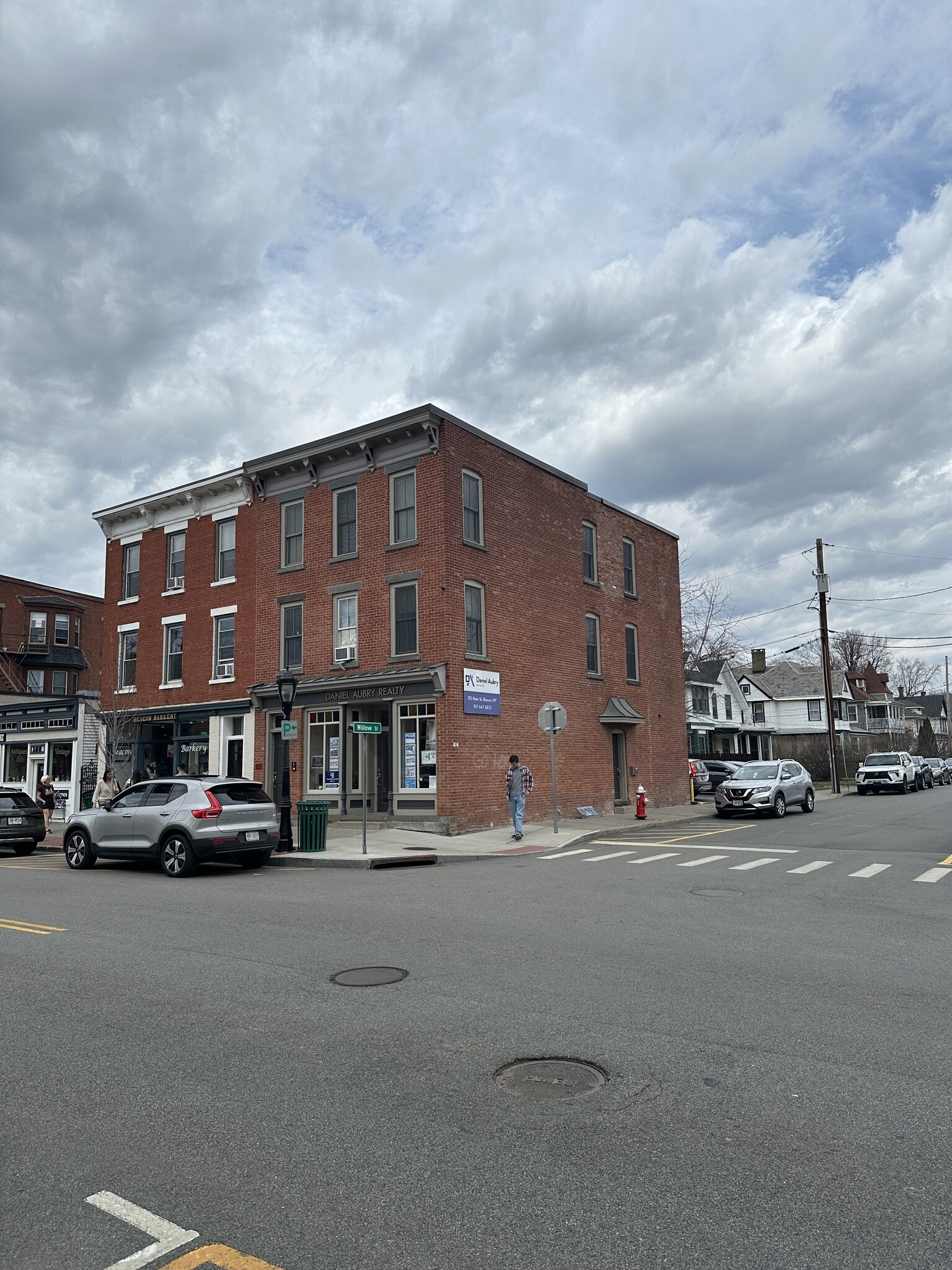 192 Main St, Beacon, NY à louer Photo de l’immeuble– Image 1 sur 7