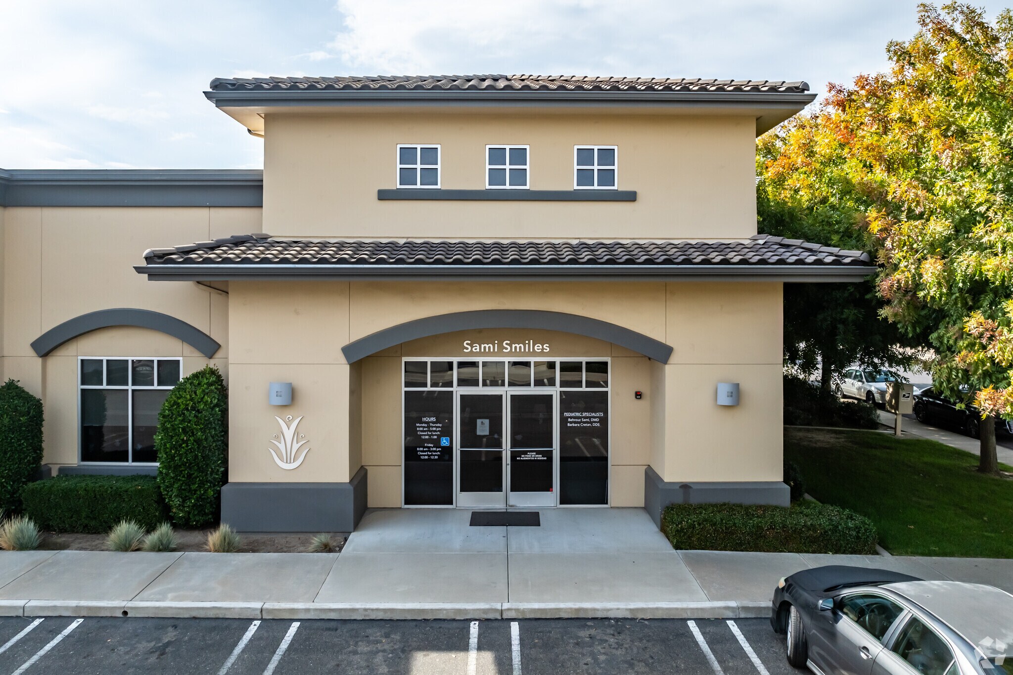 556 Lyell Dr, Modesto, CA à louer Photo principale– Image 1 sur 6