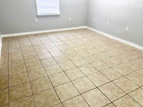 1501 Mercury Dr, Jacinto City, TX à louer Photo intérieure– Image 1 sur 5