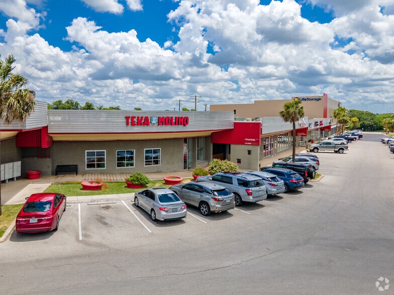 1003-1035 Rittiman Rd, San Antonio, TX à louer - Photo de l’immeuble – Image 2 sur 4