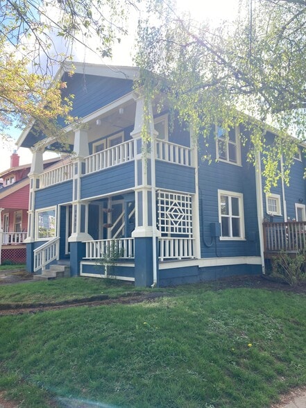 8605 SE 11th Ave, Portland, OR à vendre - Photo principale – Image 1 sur 8