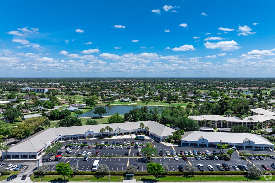 8793 Tamiami Trl E, Naples, FL à louer - Photo de l’immeuble – Image 1 sur 10