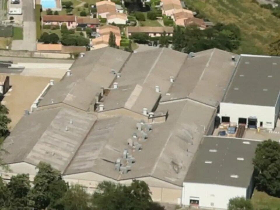 Industriel/Logistique dans Saint-Julien-en-Saint-Alban à vendre Photo de l’immeuble– Image 1 sur 4