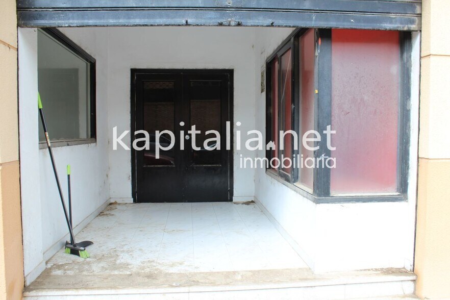 Local commercial dans València à louer - Photo de l’immeuble – Image 2 sur 28