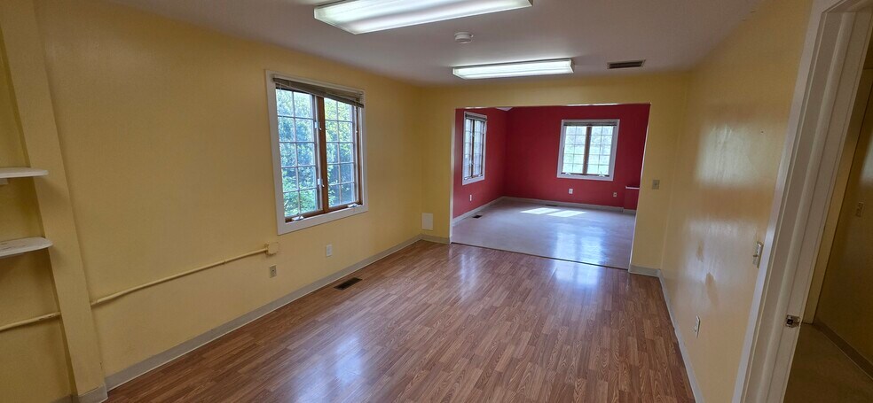 5141 Platt Rd, Ann Arbor, MI à vendre - Photo intérieure – Image 3 sur 12