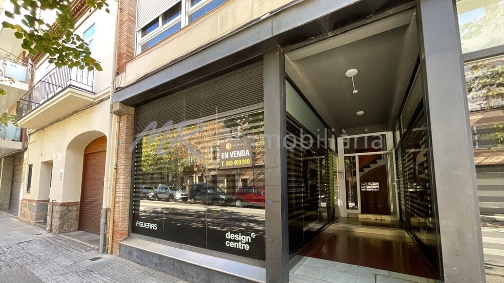 Immeuble residentiel dans La Garriga, Barcelona à vendre - Photo principale – Image 1 sur 2