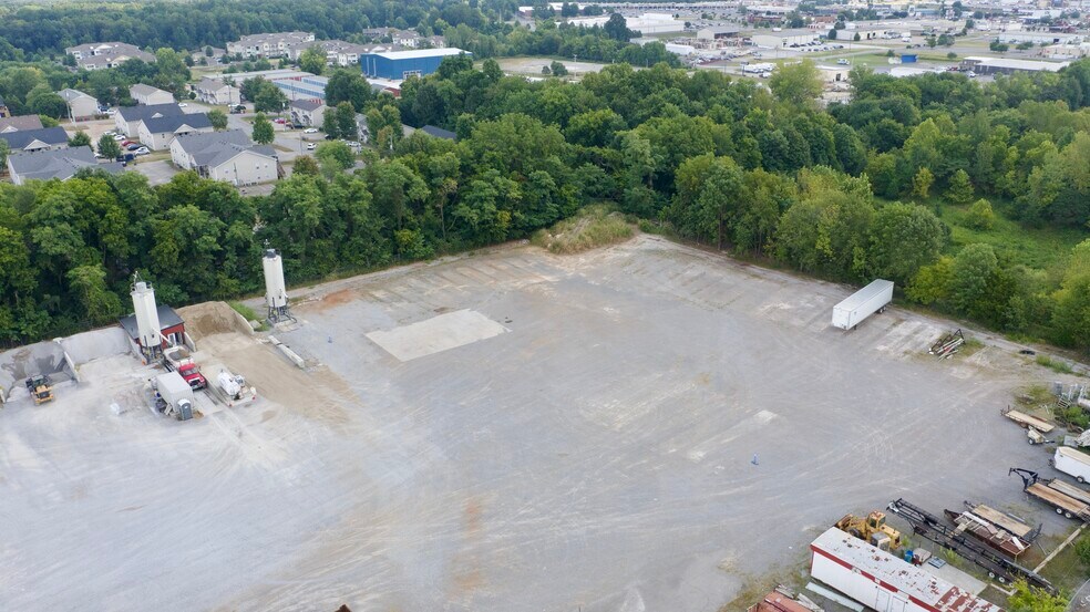 2727 Union Hall Rd, Clarksville, TN à louer - Photo de l’immeuble – Image 3 sur 20