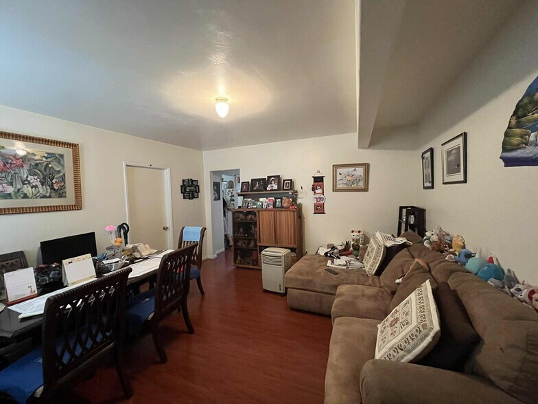 1111 W Alhambra Rd, Alhambra, CA à vendre - Photo de l’immeuble – Image 3 sur 9
