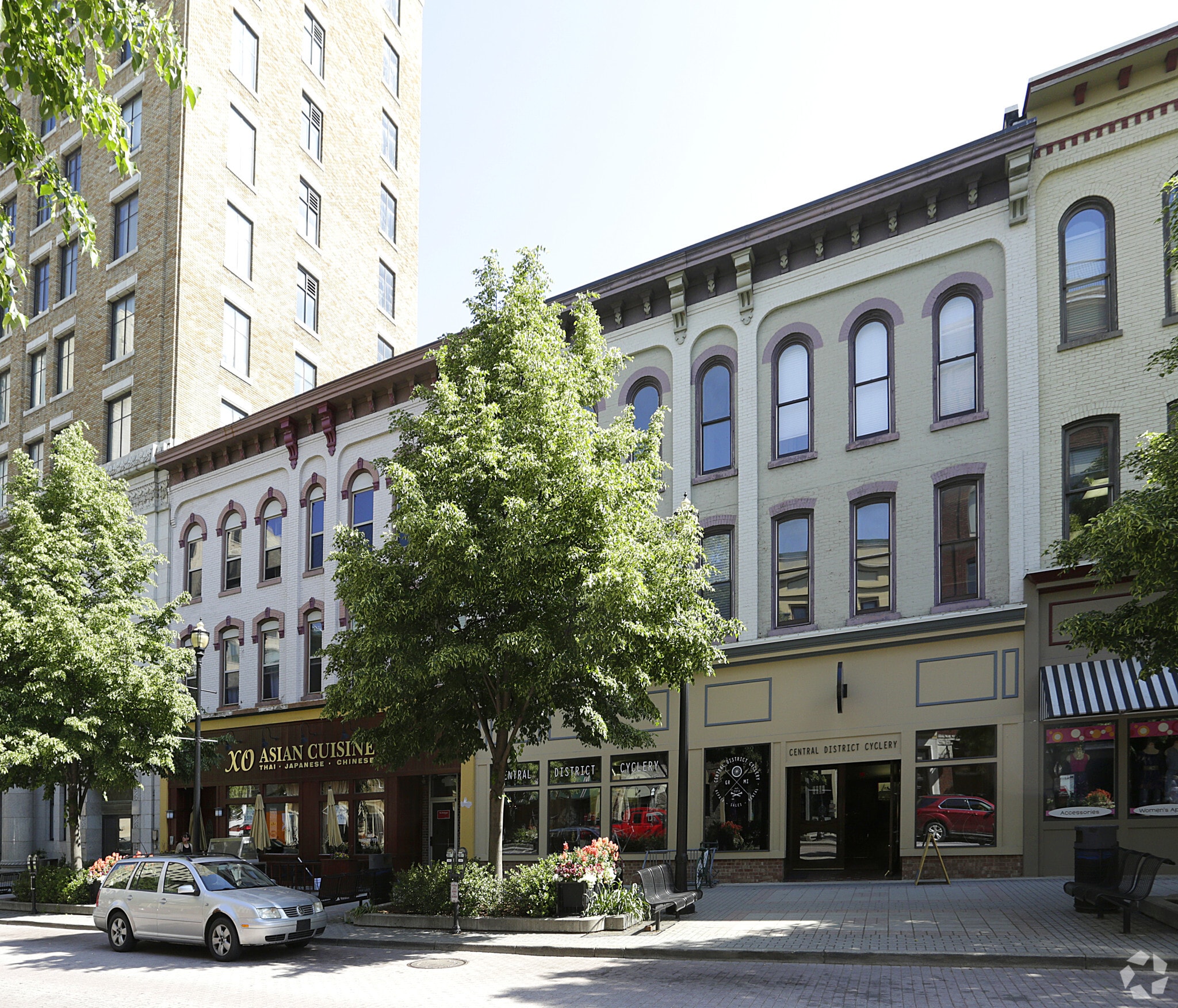 52-54 Monroe Center St NW, Grand Rapids, MI à louer Photo principale– Image 1 sur 6