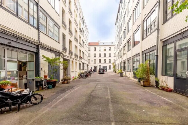 Plus de détails pour 100 Rue De La Folie-Méricourt, Paris - Bureau à louer