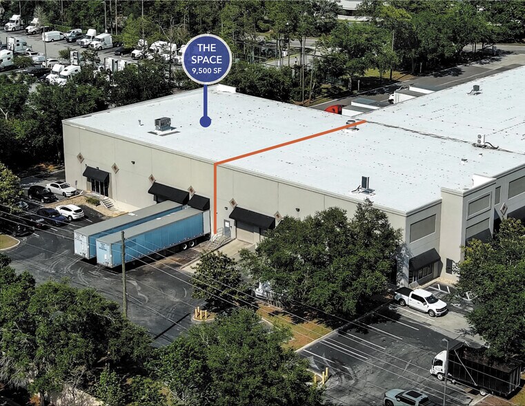 7800-7822 Kingspointe Pky, Orlando, FL à louer - Photo principale – Image 1 sur 6