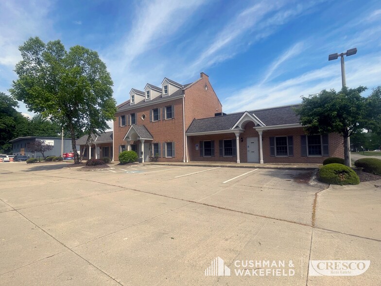 30205 Clemens Rd, Westlake, OH à louer - Photo de l’immeuble – Image 2 sur 14