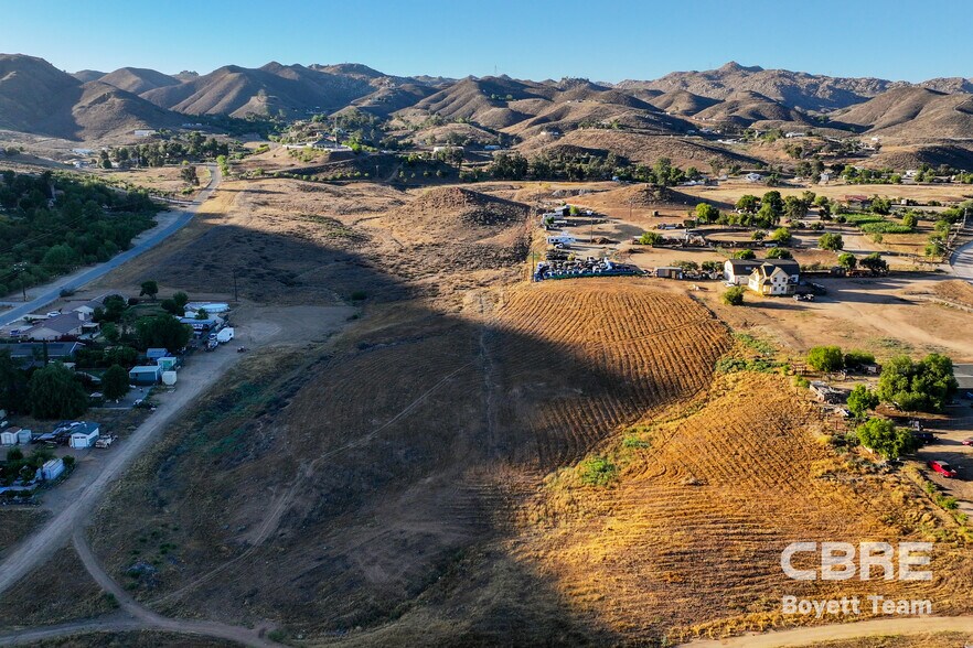 Lake Elsinore Acres, Lake Elsinore, CA à vendre - Aérien – Image 3 sur 19