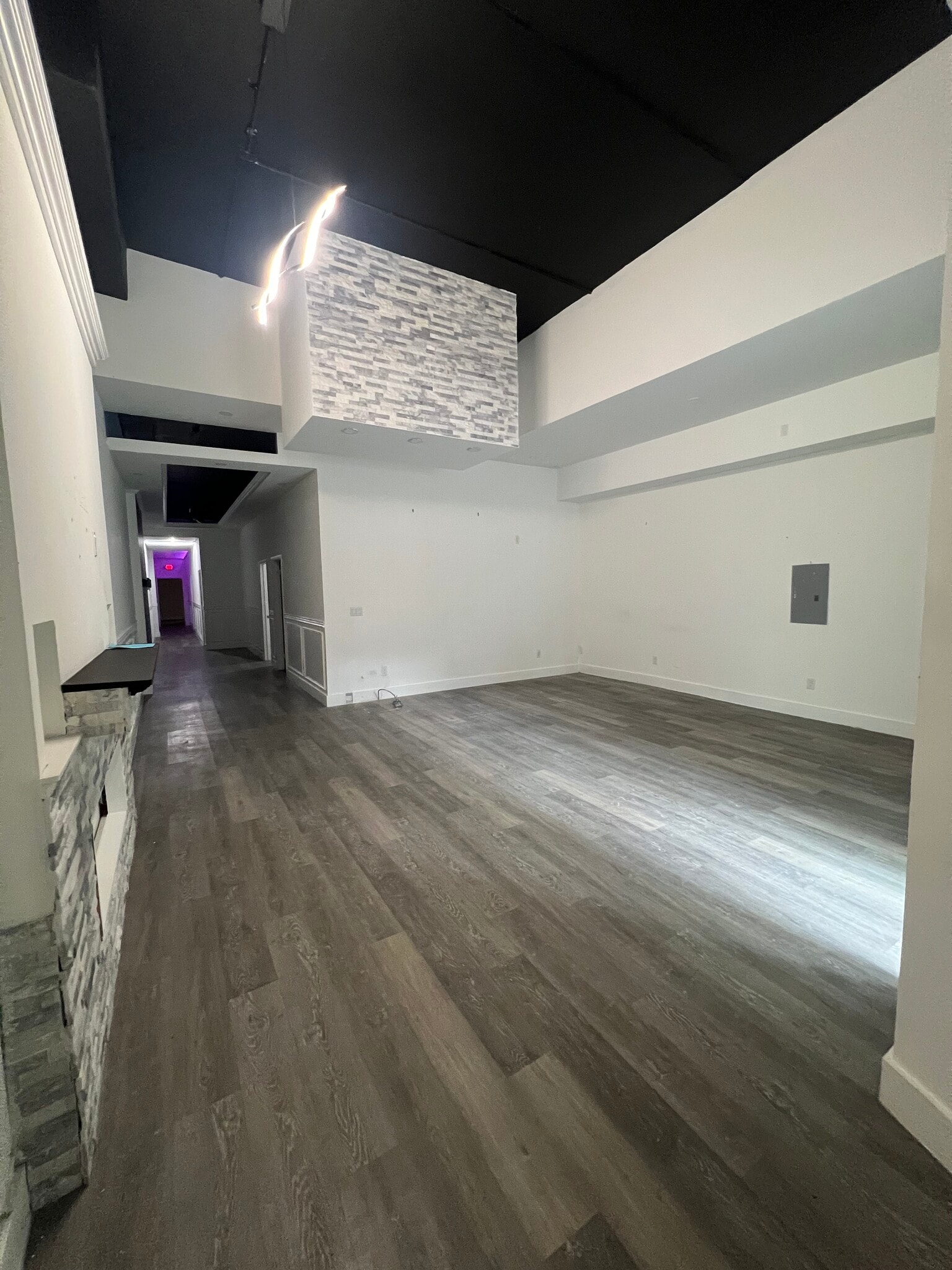 321 Datura St, West Palm Beach, FL à louer Photo intérieure– Image 1 sur 9