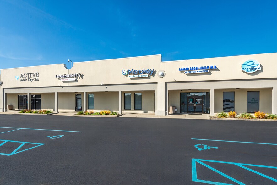 2270 Ballenger Hwy, Flint, MI à louer - Photo de l’immeuble – Image 3 sur 7