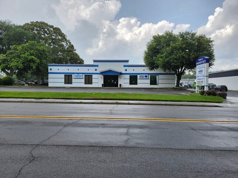 702 Mall Blvd, Savannah, GA à vendre - Photo de l’immeuble – Image 1 sur 8